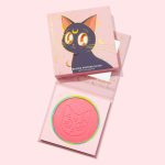 <strong class=aaaaa>Cat's Eye</strong><br/><span class=bbbbb>Sailor Moon Pressed Powder Blush</span><br/><b class=ccccc>Silky Powder Blush</b>