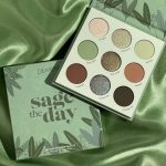 <strong class=aaaaa>Sage The Day</strong><br/><span class=bbbbb>9-Pan Palette</span><br/><b class=ccccc>pigmented pressed powder palette</b>
