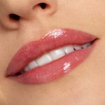 <strong class=aaaaa>Bengal</strong><br/><span class=bbbbb>Lux Lip Oil</span><br/><b class=ccccc>Super-Nourishing Lip Oil</b> - Image 4