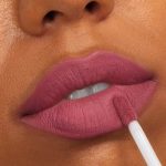 <strong class=aaaaa>Flurries</strong><br/><span class=bbbbb>Ultra Matte Lip</span><br/><b class=ccccc>Matte Liquid Lipstick</b> - Image 4