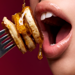 <strong class=aaaaa>Buttery Pancakes</strong><br/><span class=bbbbb>Fresh Kiss Glossy Balm</span><br/><b class=ccccc>Shimmer Peptide Glossy Lip Balm</b> - Image 2