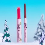 <strong class=aaaaa>Berry Grinchy</strong><br/><span class=bbbbb>Grinch So Juicy Gloss and Liner Set</span><br/><b class=ccccc>So Juicy Plumping Gloss Balm & Liner Kit</b>