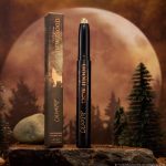 <strong class=aaaaa>Wolf Girl</strong><br/><span class=bbbbb>New Moon Multichrome Shadow Stix</span><br/><b class=ccccc>Creamy Eyeshadow Stick</b>
