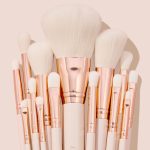 <span class=bbbbb>Ultimate Brush Roll</span><br/><b class=ccccc>Makeup Tools & Accessories</b> - Image 4