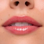 <strong class=aaaaa>Experiment 626</strong><br/><span class=bbbbb>Disney Lilo & Stitch Ultra Glossy Lip</span><br/><b class=ccccc>Hydrating Lip Gloss</b> - Image 3