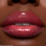 <span class=bbbbb>Keepin’ It Sweet</span><br/><b class=ccccc>Ultra Glossy Lip Set</b> - Image 5