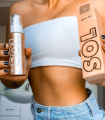 <span class=bbbbb>Rosè</span><br/><b class=ccccc>Mini Glow Body Oil</b> - Image 3