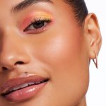 <strong class=aaaaa>New to U</strong><br/><span class=bbbbb>Pressed Powder Blush</span><br/><b class=ccccc>Silky Powder Blush</b> - Image 3