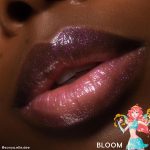 <strong class=aaaaa>Bloom</strong><br/><span class=bbbbb>Winx Ultra Glossy Lip</span><br/><b class=ccccc>Hydrating Lip Gloss</b> - Image 5