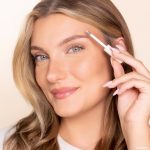 <strong class=aaaaa>Clear</strong><br/><span class=bbbbb>Brow Gel</span><br/><b class=ccccc>Lightweight Eyebrow Gel</b> - Image 8